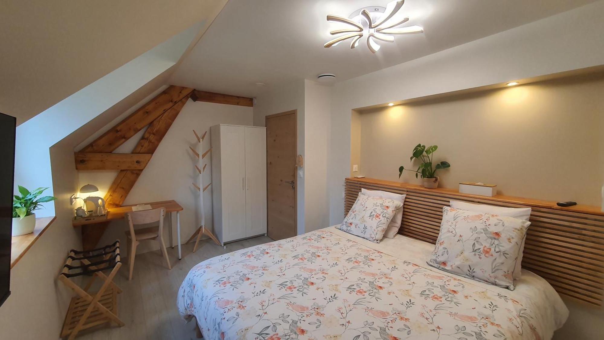 Au Fil De L'Eau Bed & Breakfast La Chapelle-Saint-Aubin Exterior foto